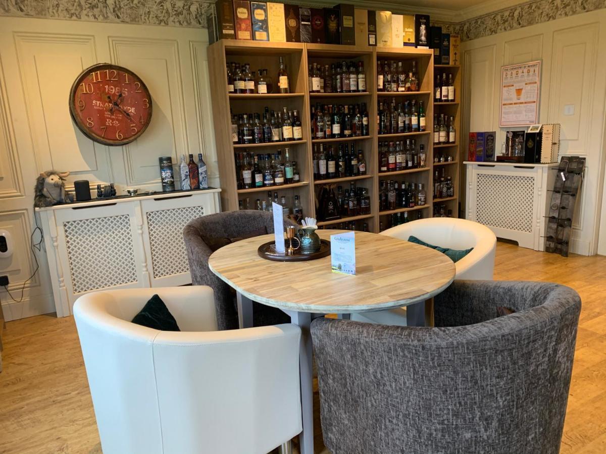 The Gables Whisky B&B 더프타운 외부 사진