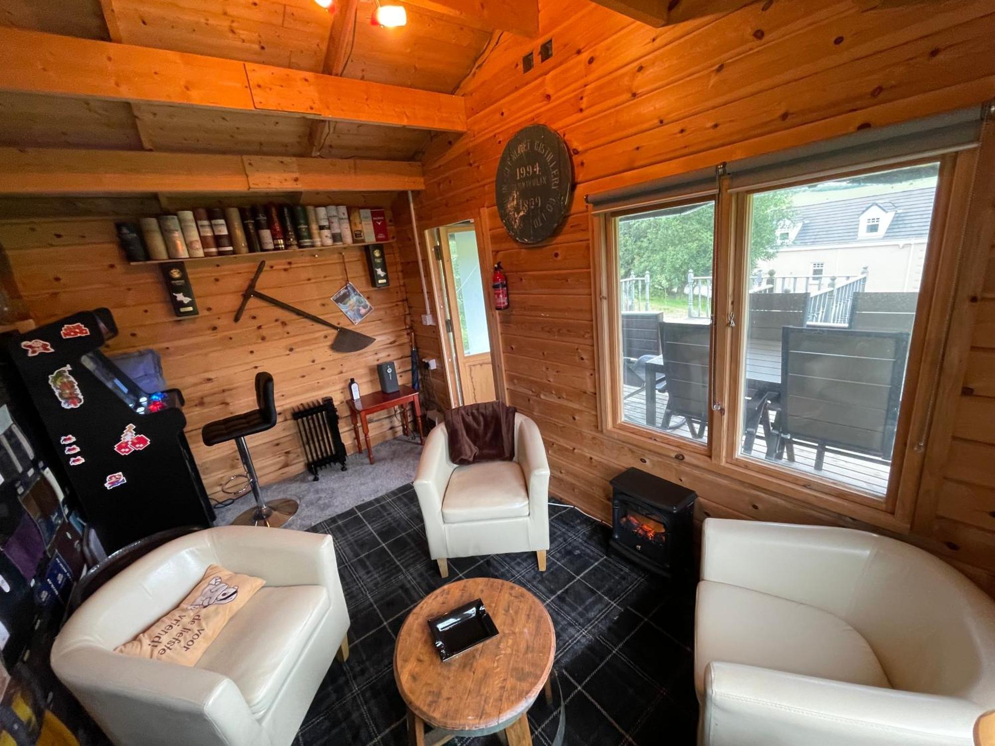 The Gables Whisky B&B 더프타운 외부 사진