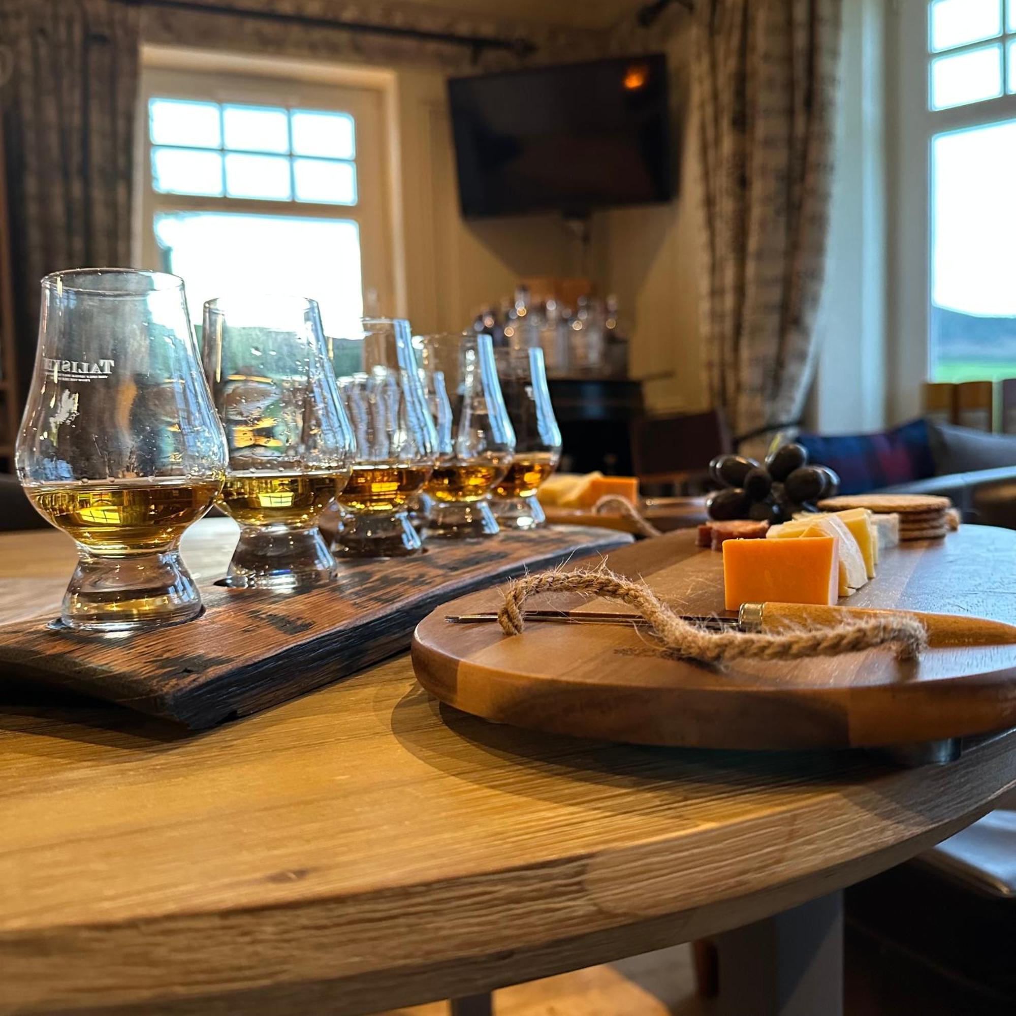 The Gables Whisky B&B 더프타운 외부 사진