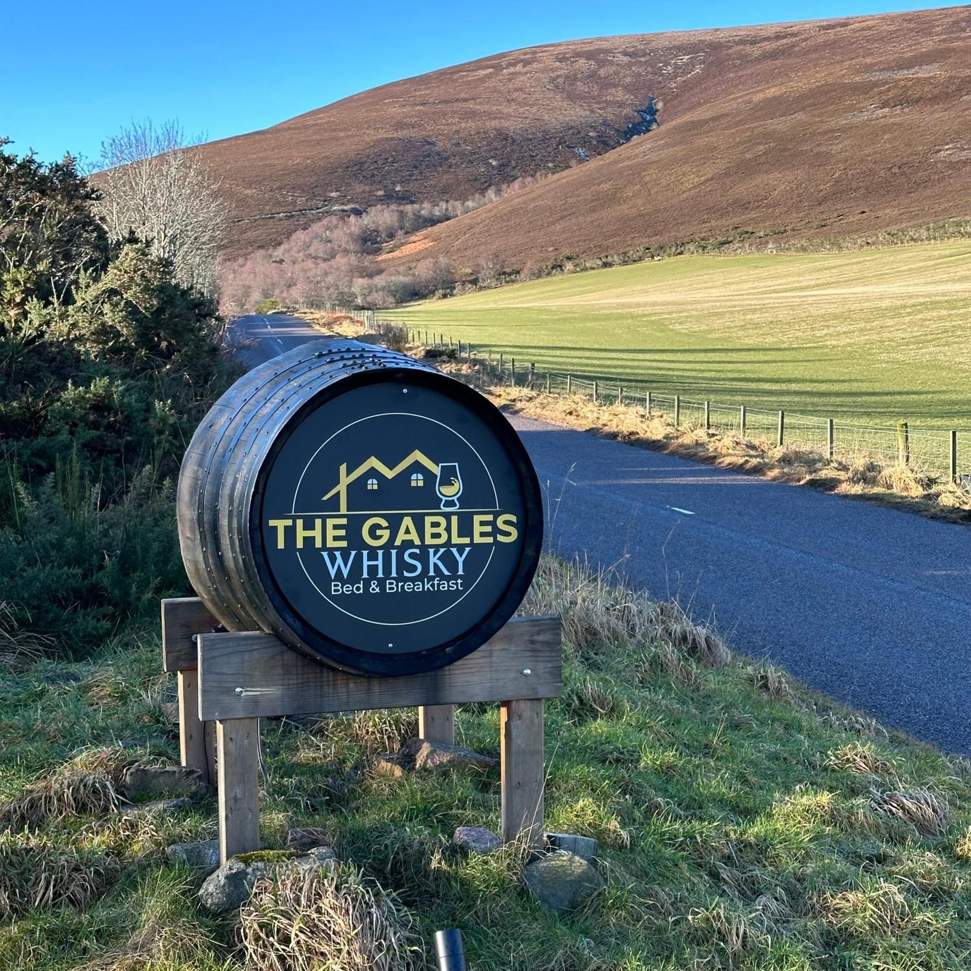 The Gables Whisky B&B 더프타운 외부 사진